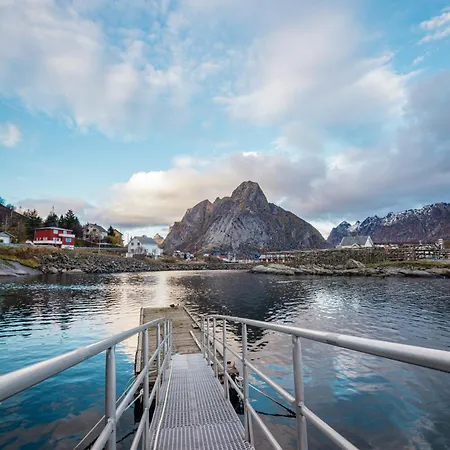 Magnusbua, Traditional Rorbu In Reine, Lofoten