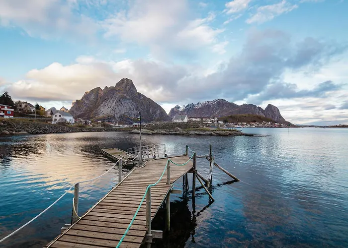 Magnusbua, Traditional Rorbu In Reine, Lofoten * Moskenes