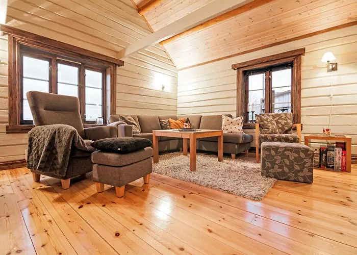 Magnusbua, Traditional Rorbu In Reine, Lofoten *