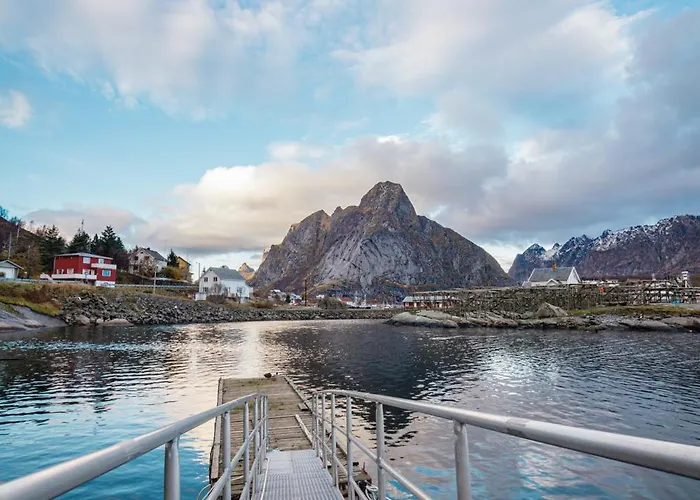 Magnusbua, Traditional Rorbu In Reine, Lofoten
